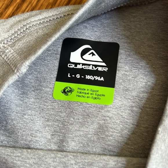 QUIKSILVER All Time Short Sleeve Rashguard Sunshirt UPF 50+ - Picture 3 of 5